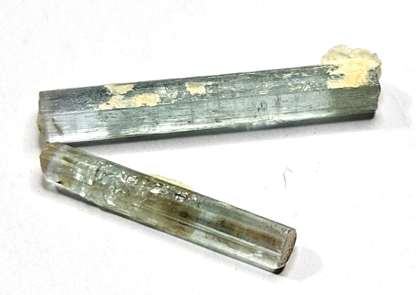 4 tcw. Gem Grade Tourmaline Crystal Parcel: Item is the exact item in the image- Bidder is responsible for all value and grade determination -