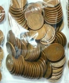 (1) Bag of 100 Lincoln Wheat Cents Unsearched