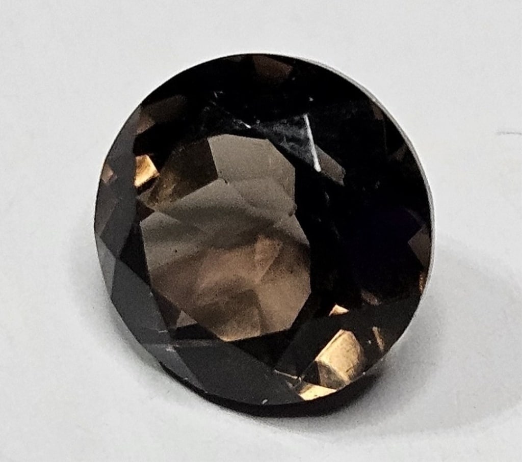 2.90 ct. Natural Round Cut Smokey Topaz Gemstone: Item is the exact item in the image- Bidder is responsible for all value and grade determination -