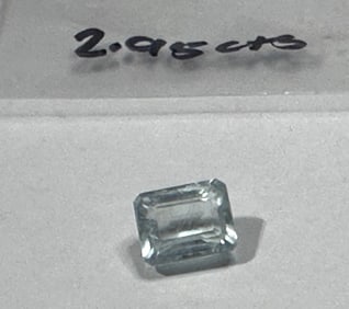 2.95 ct. Natural AAA Grade Aquamarine Gemstone