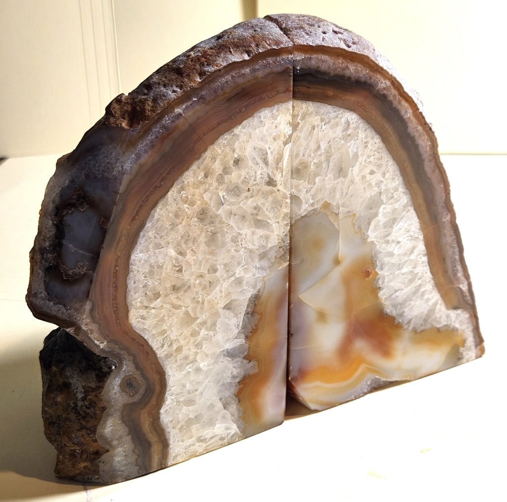 Fine Red Agate Bookend Pair: Item is the exact item in the image - Items have all natural features, characteristics, natural compositional degradation. Bidder is responsible for all value and grade determination - Please