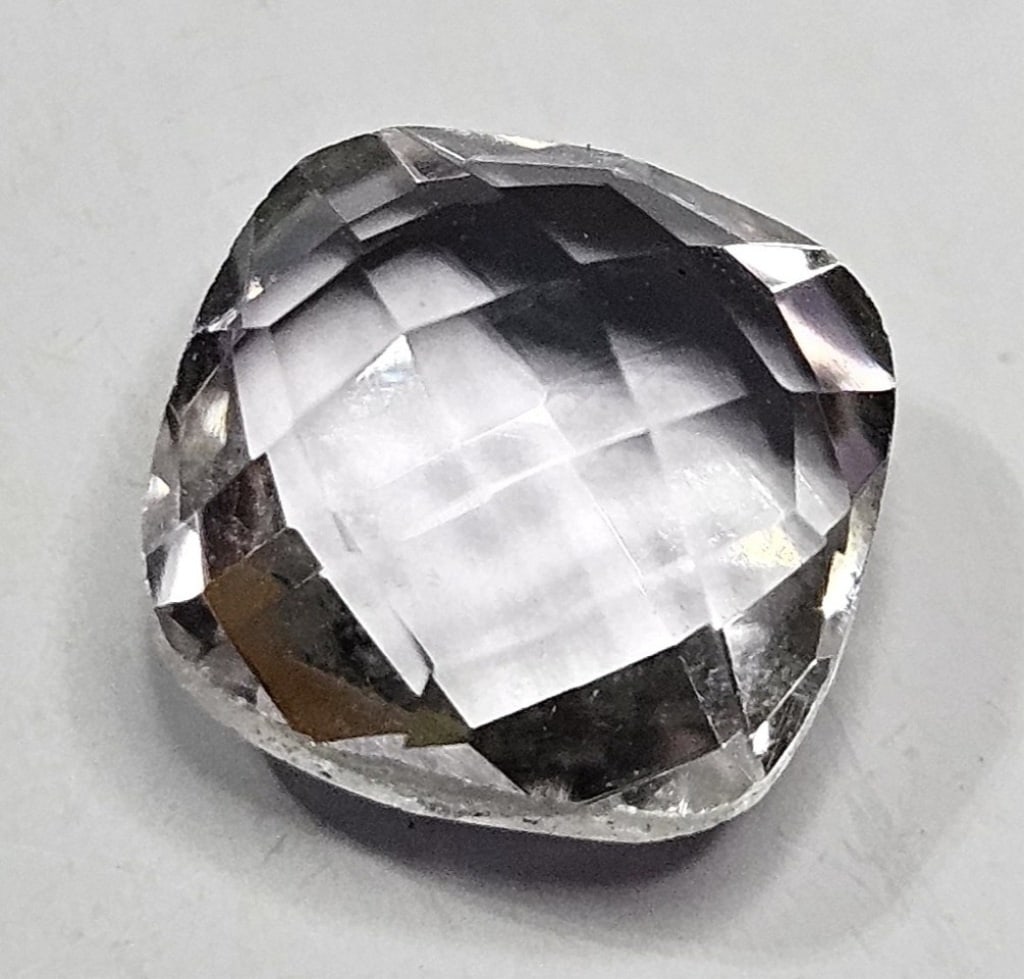 3.40 ct. Natural Faceted White topaz gemstone (1 of 3)
