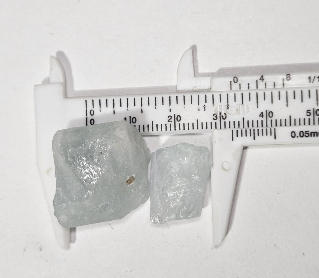 70 tcw. Gem Grade Rough Aqua Marine Parcel - 3