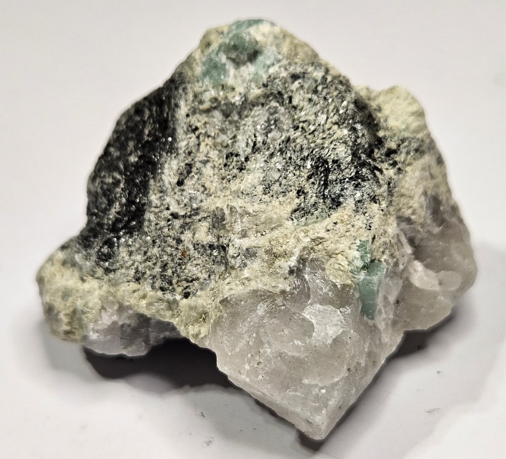 32.59 gram Natural (1 of 4)