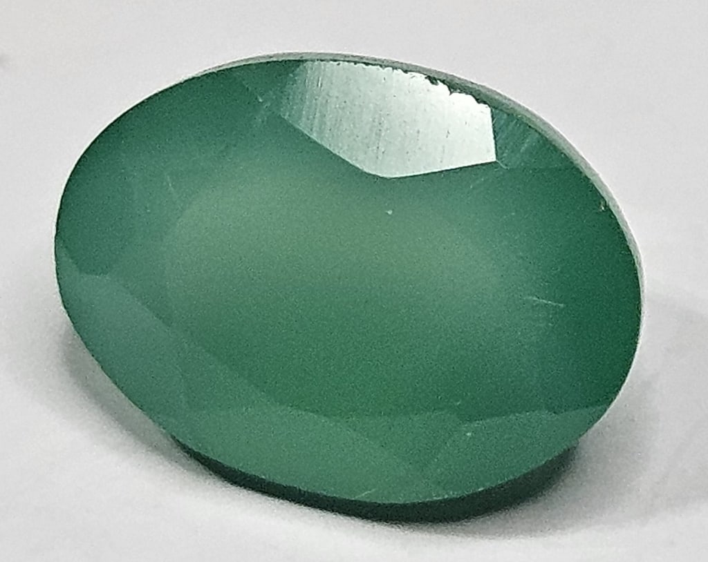 6.20 ct. Natural Green Onyx Gemstone (1 of 4)