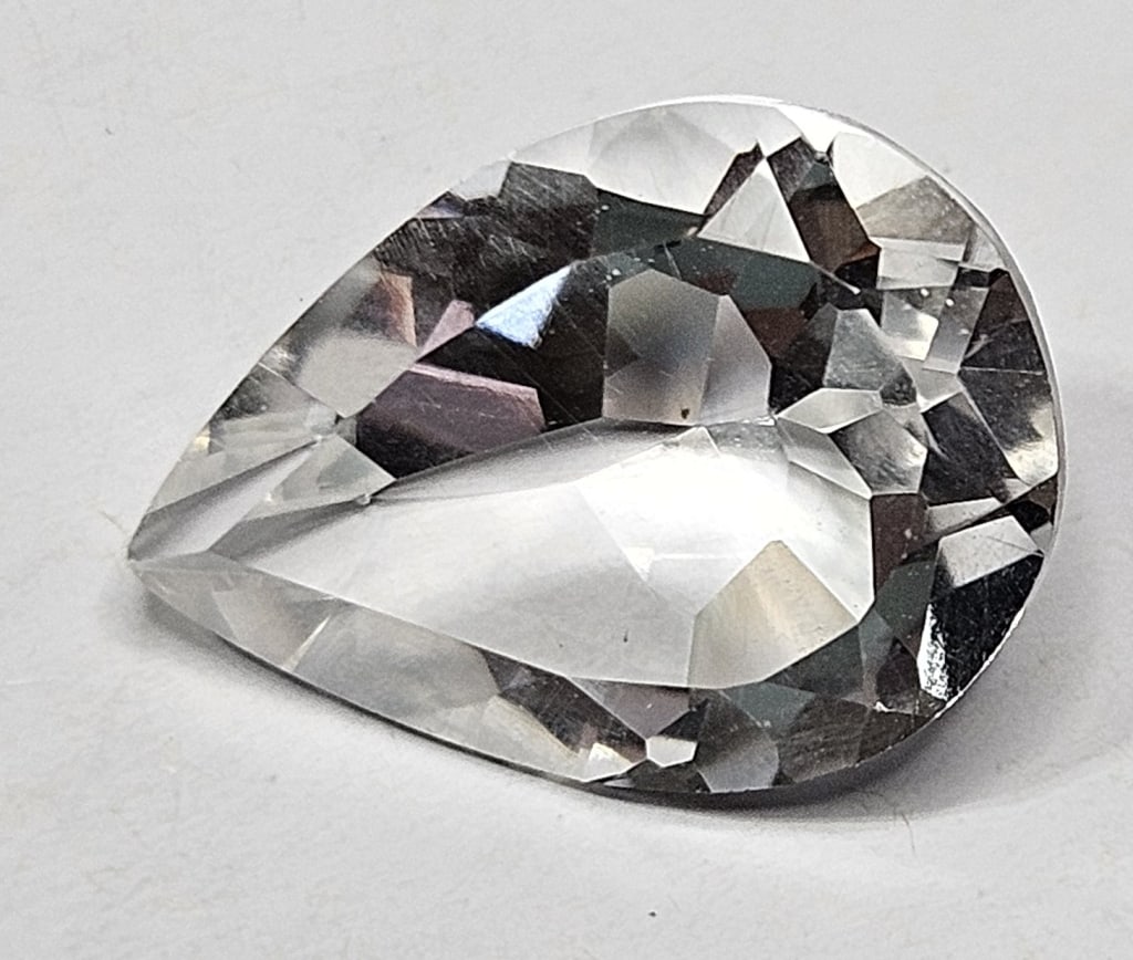 4.30 ct. Natural Pear Cut White Topaz Gemstone: Items are as described in the tile - Please use the image to verify the item - Please review the entire terms and conditions prior to placing any bids- All sales final -