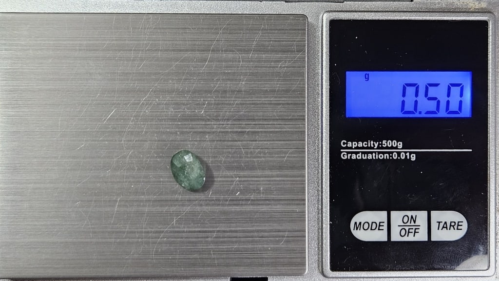 2.5 ct. Natural Emerald Gemstone - 4