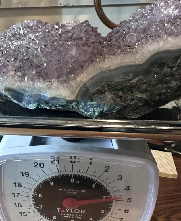 ~WOW~ Medium Druzy Amethyst Geode Tower - 6