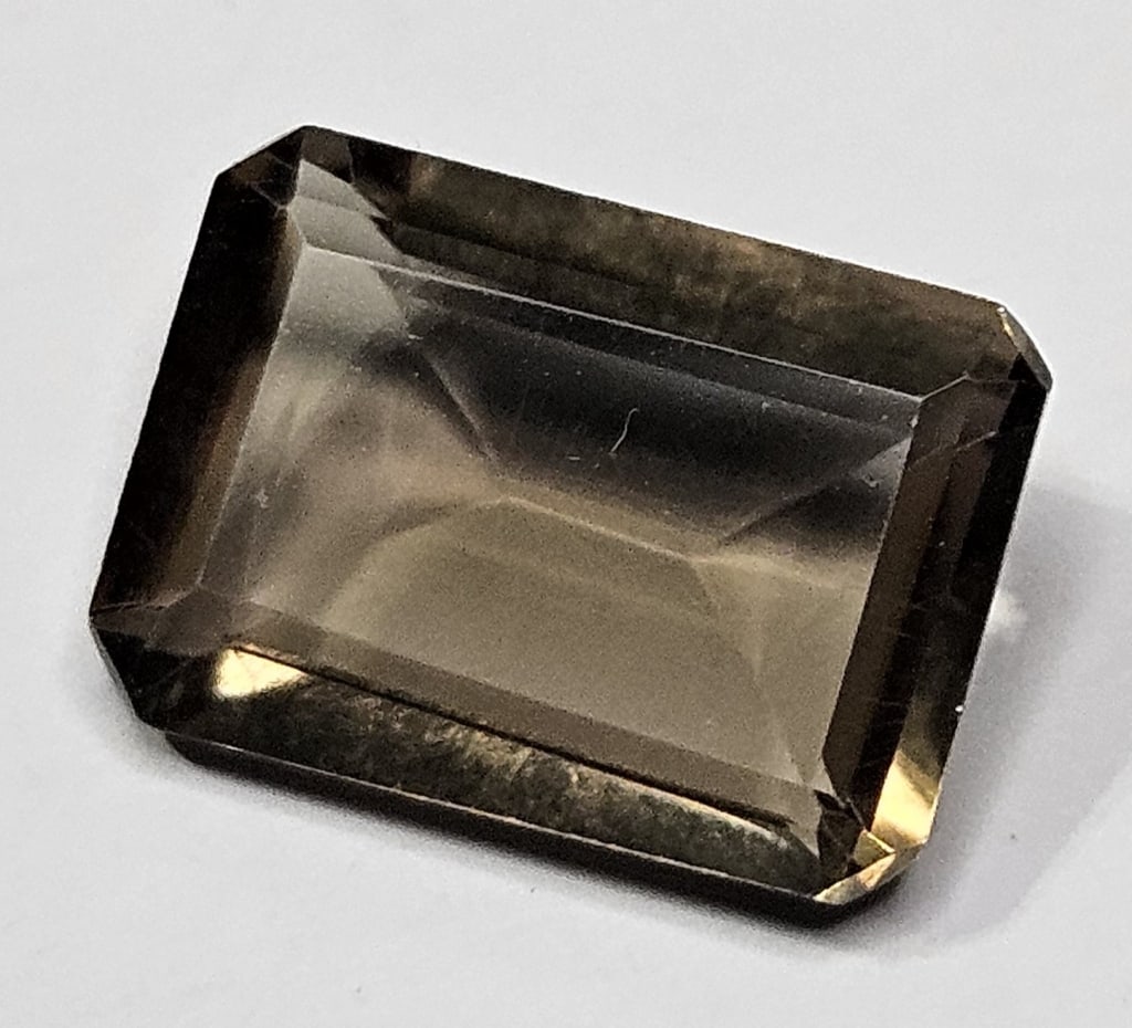 5.75 ct. Natural Rectangle Cut Smoky Quartz Gem (1 of 4)