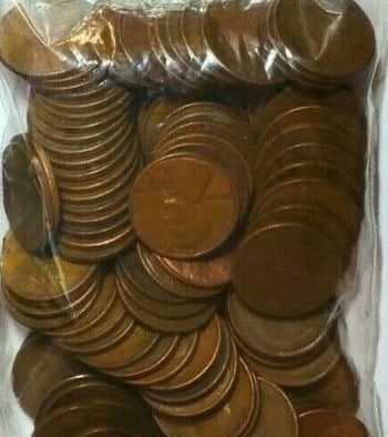 Bag of 100 pcs. Random Date Wheat Cents: An unsearched bag counted from large hoard into parcels of 100 pcs. WInning bidder wins ONE bag of 100 coins.