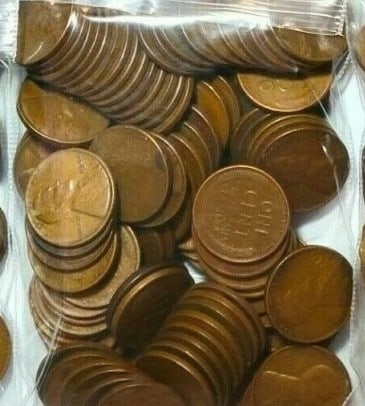 (1) Bag of 100 Lincoln Wheat Cents Unsearched: An unsearched bag counted from large hoard into parcels of 100 pcs.