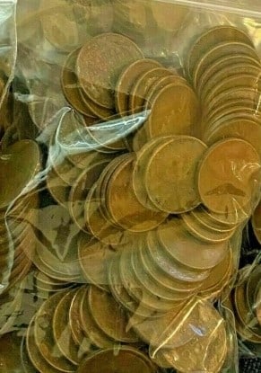 100 pcs. Lincoln Wheat Cents Unsearched: An unsearched bag counted from large hoard into parcels of 100 pcs.