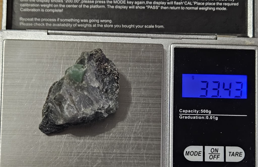 33.43 gram Natural Rough Emerald Specimen - 4