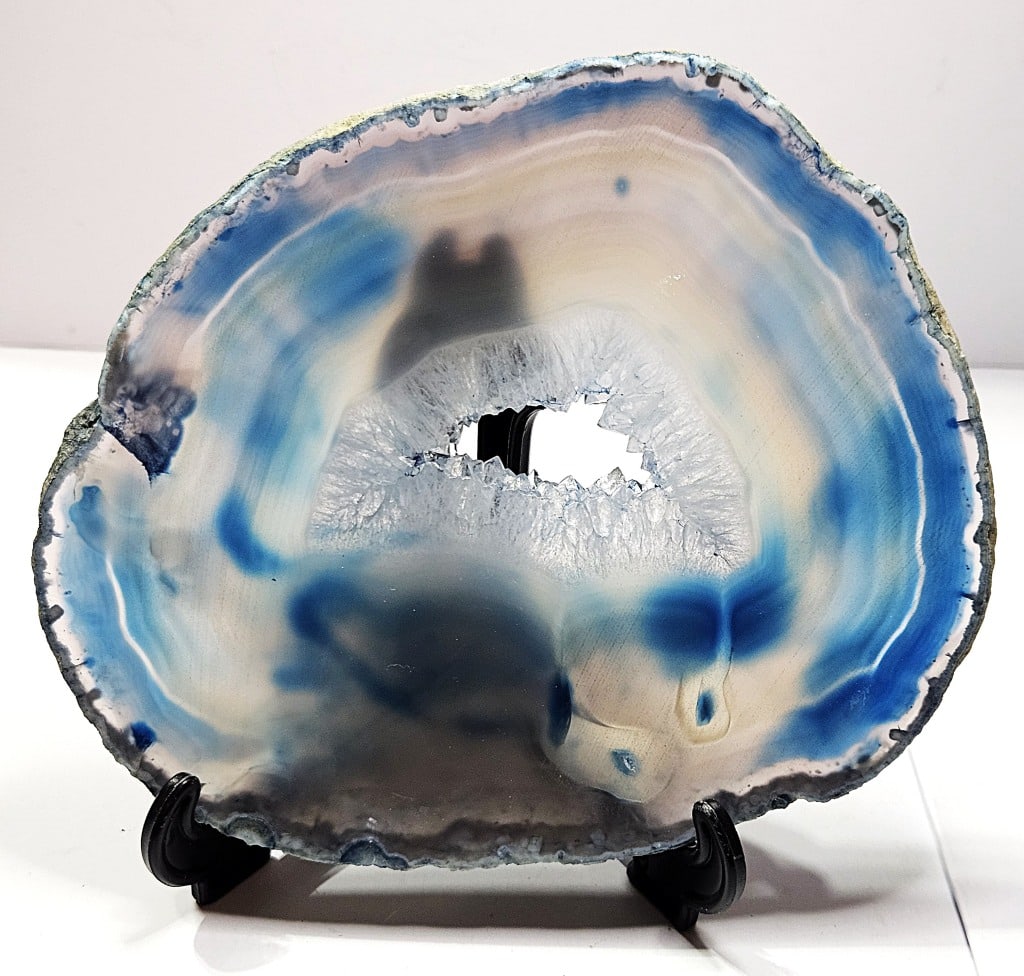 Fine Dyed Blue Agate Slab - Crystal Geode Center: Items are the exact items in the image - Please refer to the terms and conditions prior to placing any bids- Any bid is an agreement to pay and terms apply -