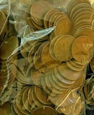 100 pcs. Lincoln Wheat Cents Unsearched: An unsearched bag counted from large hoard into parcels of 100 pcs.