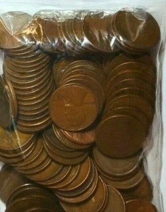 Bag of 100 pcs. Random Date Wheat Cents: An unsearched bag counted from large hoard into parcels of 100 pcs. WInning bidder wins ONE bag of 100 coins.