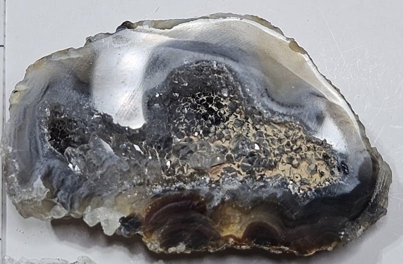 15.23 gram Oco Geode from Brazil: Item is the exact item in the image - Bidder is responsible for all value and grade determination - Please review all terms prior to placing any bids - Allbidsareanagreementtoallterms-Noexceptions -