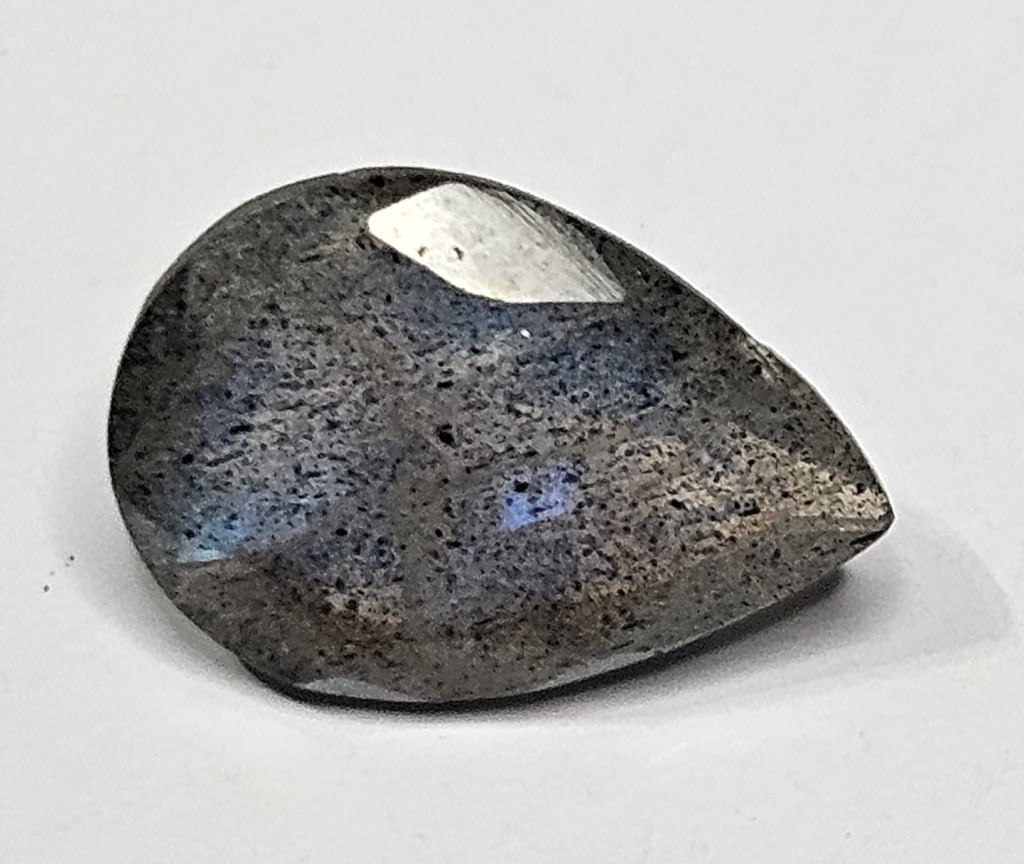 3.75 ct. Natural Faceted Labradorite Gemstone (1 of 5)