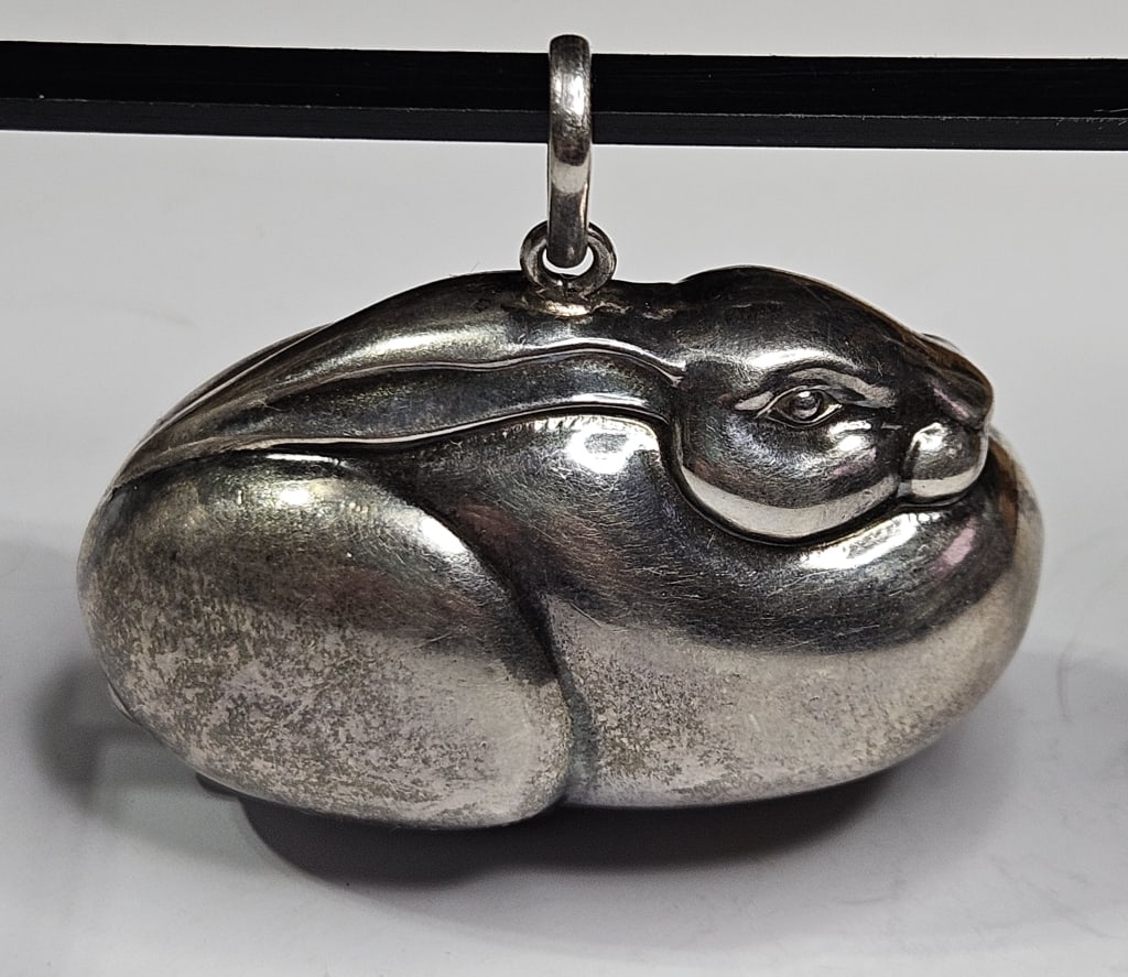 1973 Sterling Silver Trush Rabbit: Item is the exact item in image - Bidder is responsible for all value and grade determination - Please review all terms prior to placing any bids- Any bid is an agreement to all terms and