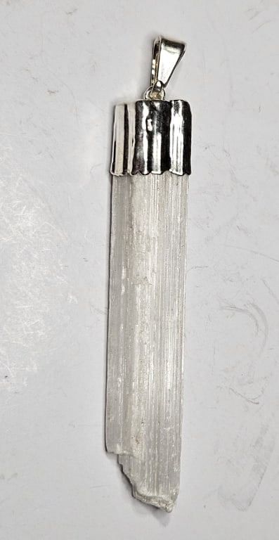 Selenite Pendant in Silver: Item is the exact item in image - Bidder is responsible for all value and grade determination - Please review all terms prior to placing any bids- Any bid is an agreement to all terms and