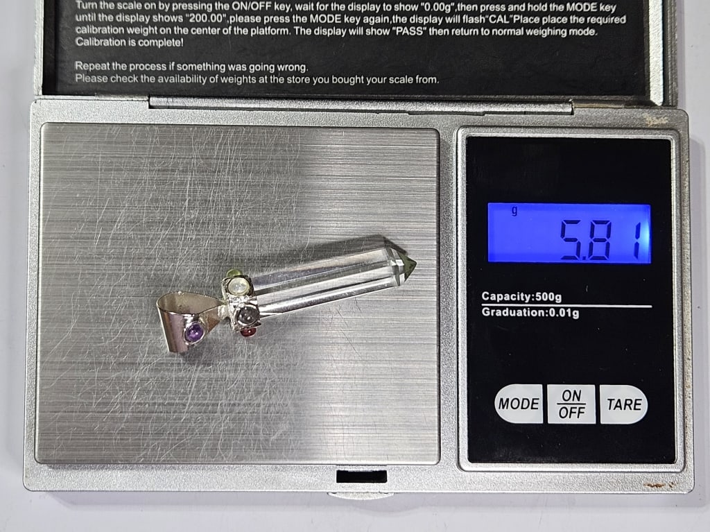 Chakra Quartz Pendant Pint in Silver - 4