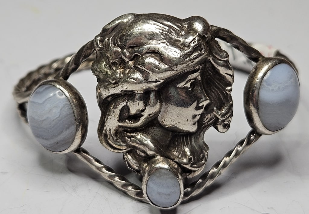 Stunning Art Nouveau Sterling Bracelet w/ Onyx: Item is the exact item in image - Bidder is responsible for all value and grade determination - Please review all terms prior to placing any bids- Any bid is an agreement to all terms and conditions