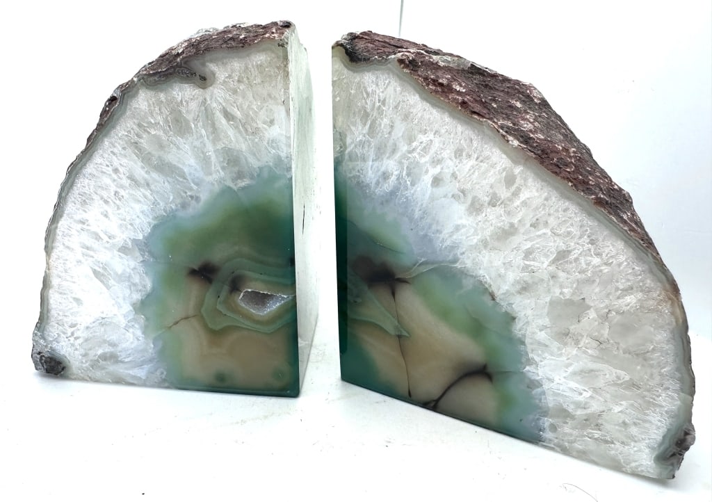 Fine Green Agate Bookends w/ Geode Pocket: Item is the exact item in the image - Bidder is responsible for all value and grade determination - Please review all terms and conditions prior to placing any bids- All sales final - all