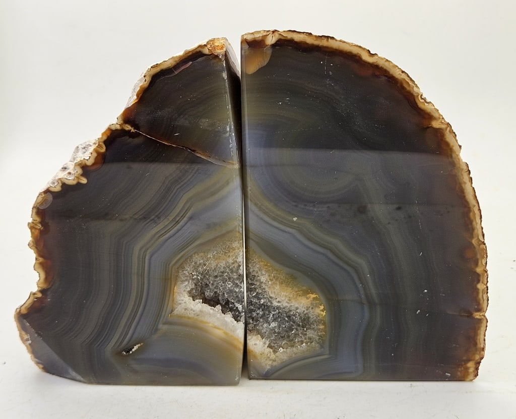 Fine Banded Agate w/Geode Center Bookends: Item is the exact item in the image- Bidder is responsible for all value and grade determination- Please review all terms and conditions prior to placing any bids-