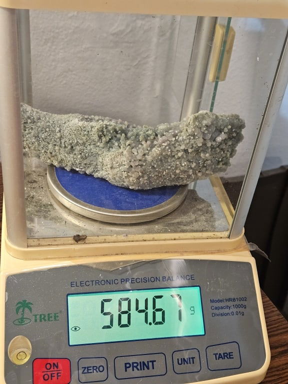 584.67 MONSTER Grape Agate Specimen - 4