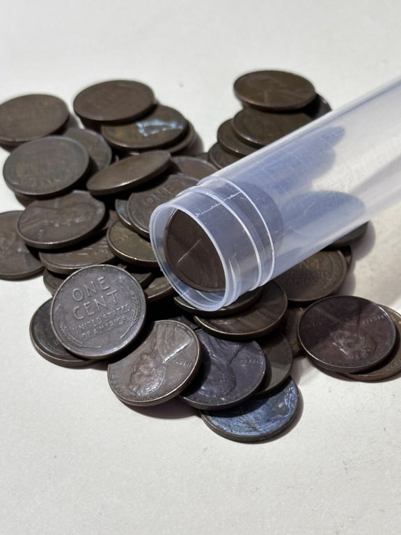 Lincoln Wheat Cents in Tube-50pcs: Winning bidder will receive one roll of Lincoln Wheat Cents Various dates and mint marks -