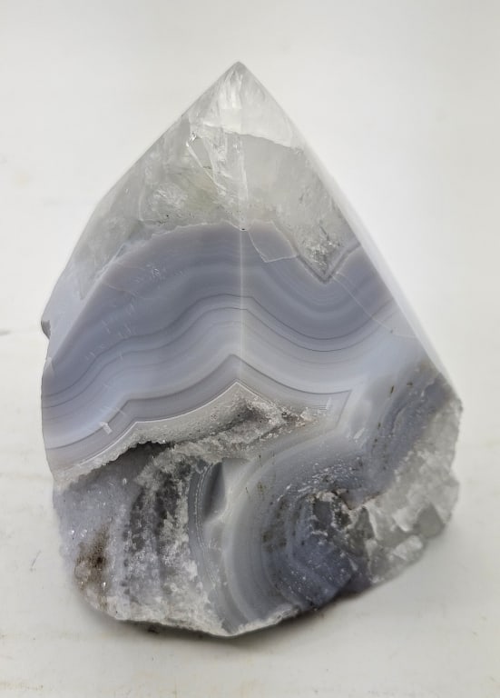 Brazilian Agate w/ Druzy Open Foot Polished Point: Item is the exact item in the image - Please review all terms and conditions prior to placing any bids - Bidder is responsible for all value grade dtermination - All sales final and any bid is an agre