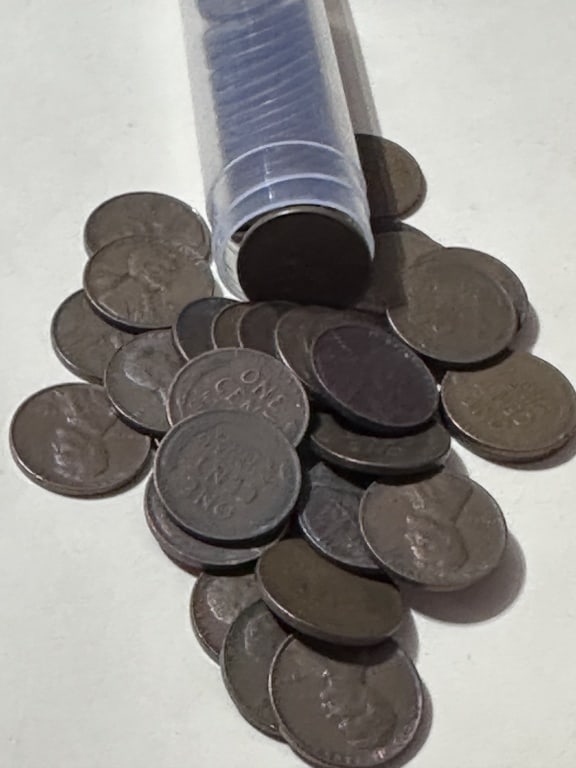 Lot of 50 pcs. Lincoln Wheat Cents in Roll: Winning bidder will receive one roll of Lincoln Wheat Cents Various dates and mint marks -