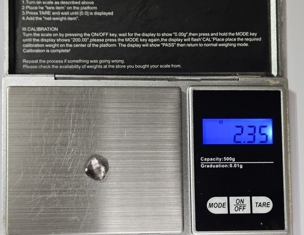 2.35 ct. Light Purple Quartz Gemstone - 3