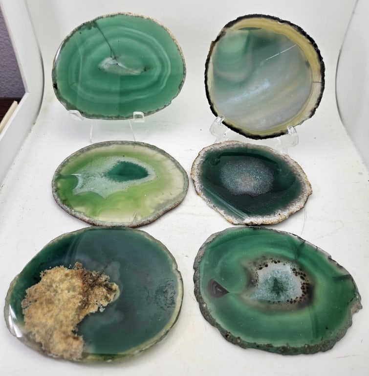 Set of (6) Polished Agate Slab Coasters Set: Item is the exact item in the image- Bidder is responsible for all value and grade dtermination - Please review all terms and conditions prior to placing any bids-