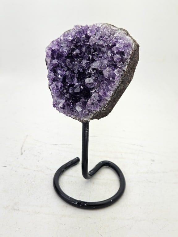HIGH GRADE Uruguay Amethyst Cluster on Stand: Item is the exact item in the image- Bidder is responsible for all value and grade dtermination - Please review all terms and conditions prior to placing any bids-