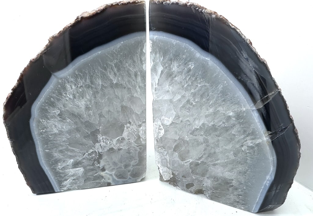 Fine Banded Agate w/ Crystal Center Bookends: Item is the exact item in the image - Bidder is responsible for all value and grade determination - Please review all terms and conditions prior to placing any bids- All sales final - all