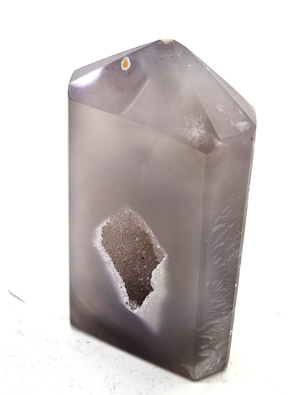 Brazilian Agate w/ Druzy Geode Center: Item is the exact item in the image - Please review all terms and conditions prior to placing any bids - Bidder is responsible for all value grade dtermination - All sales final and any bid is an agre