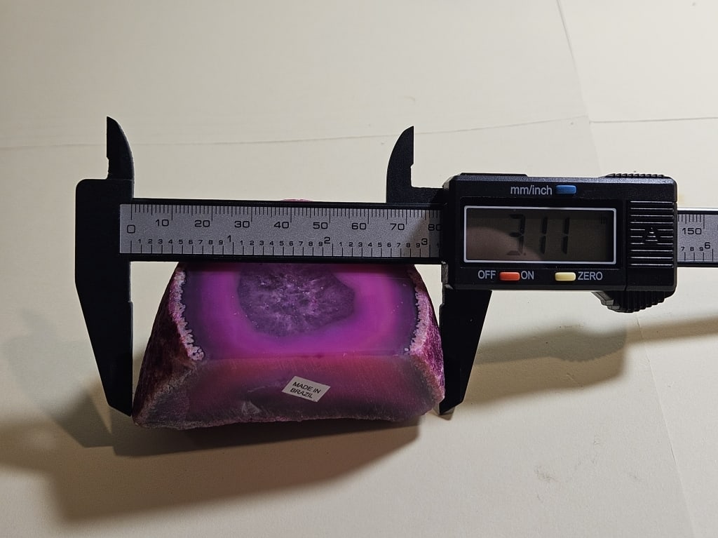 Magenta Dyed Agate Stand Up End - 4