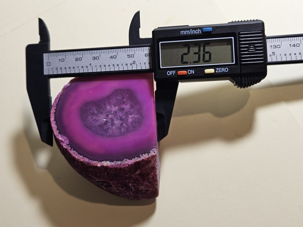 Magenta Dyed Agate Stand Up End - 5