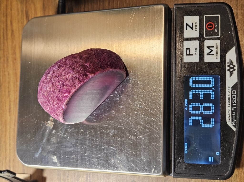 Magenta Dyed Agate Stand Up End - 6