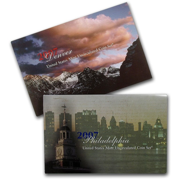 2007 US Mint Set - P & D Sets -: Items are as shown in the image - Bidder is responsible for all value and grade determination -