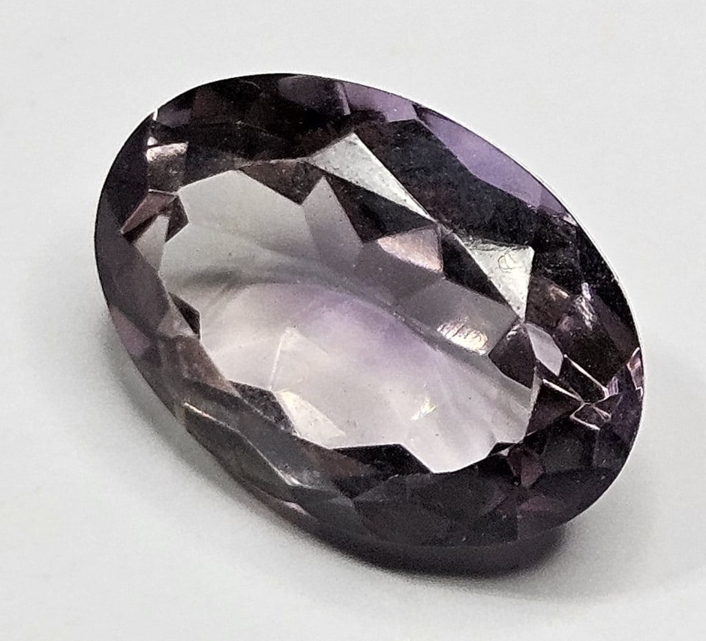 6.15 ct. Natural BI-Color Amethyst Gemstone (1 of 4)