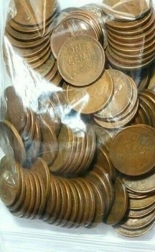 Bag of 100 pcs. Random Date Wheat Cents: An unsearched bag counted from large hoard into parcels of 100 pcs. WInning bidder wins ONE bag of 100 coins.