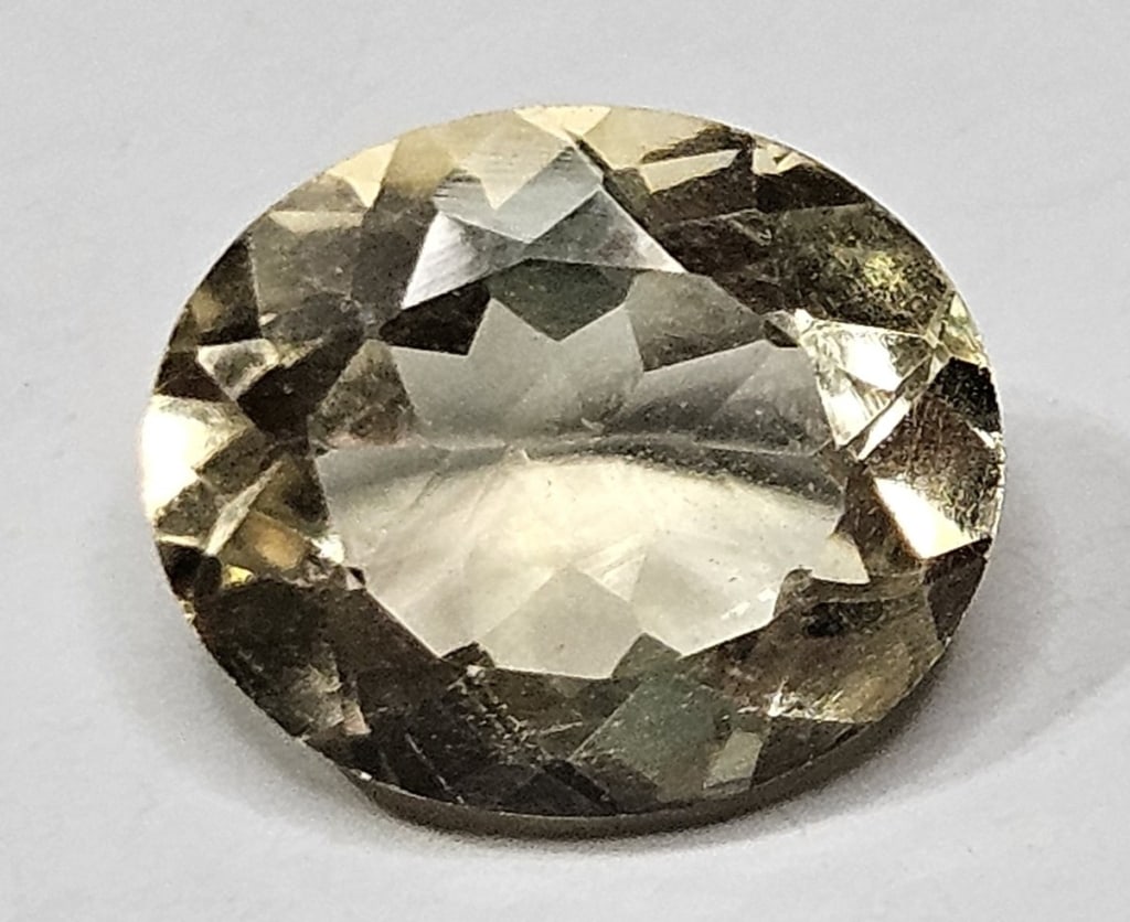 4.10 ct. Natural Citrine Gemstone: Items are as described in the tile - Please use the image to verify the item - Please review the entire terms and conditions prior to placing any bids- All sales final -