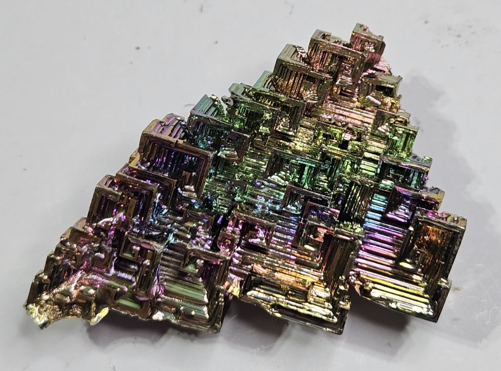 50.07 gram STUNNING Bismuth Structure: Item is the exact item in the image - Bidder is responsible for all value grade determination - Please review all terms and conditins prior to placing any bids- All sales are final and all invoices du