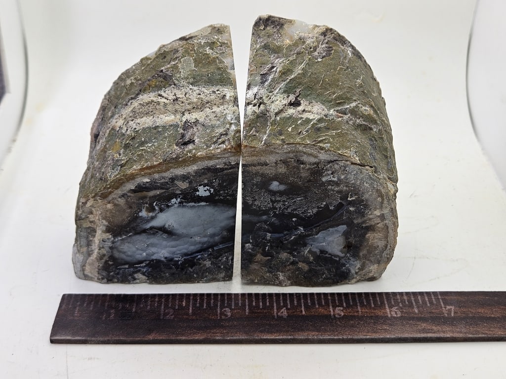 Banded Agate w/ Geode Pockets Book Ends - 4