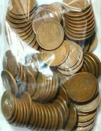 (1) Bag of 100 Lincoln Wheat Cents Unsearched: An unsearched bag counted from large hoard into parcels of 100 pcs.