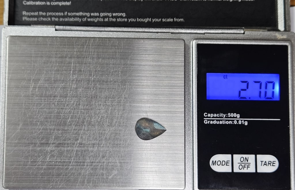 2.70 ct. Natural Labradorite Gemstone - 4