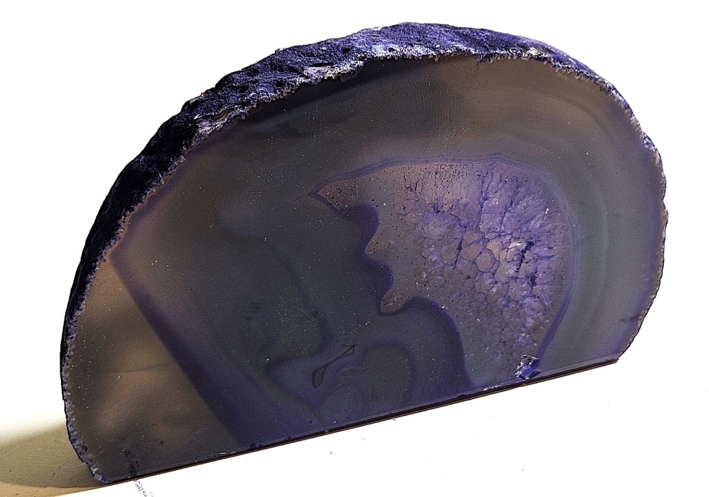 Purple Dyed Agate End Stand Up - Specimen: Item is the exact item in the image - Items have all natural features, characteristics, natural compositional degradation. Bidder is responsible for all value and grade determination - Please