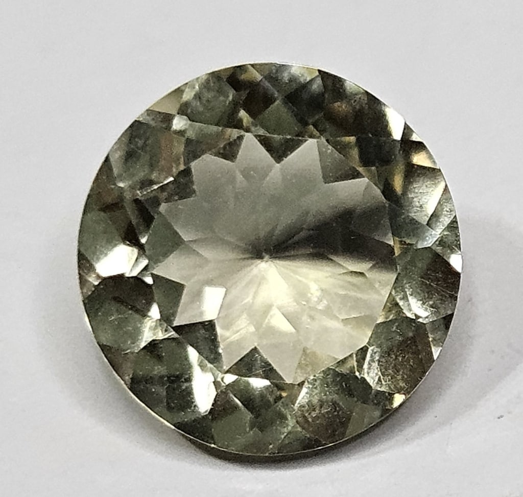 5 ct. Natural Stunning Round Brilliant Citrine Gem: Items are as described in the tile - Please use the image to verify the item - Please review the entire terms and conditions prior to placing any bids- All sales final -